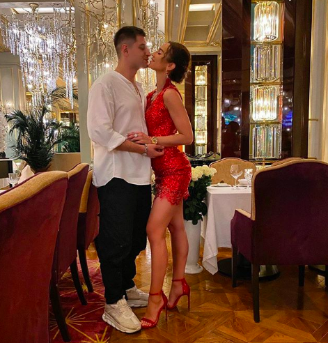 Браслет за 3,5 миллиона рублей: Бузова и Манукян отметили годовщину