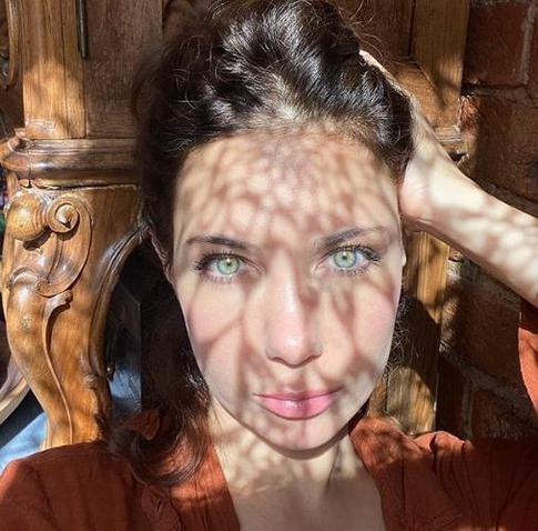 Екатерина Климова показала подросшую младшую дочь