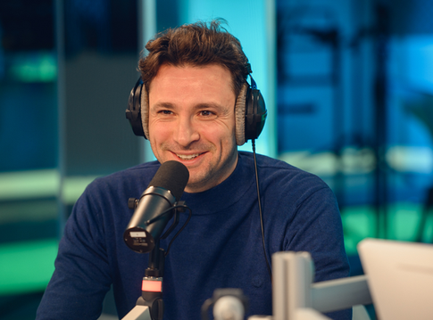 Антон Хабаров мечтает сыграть тетушку Чарли