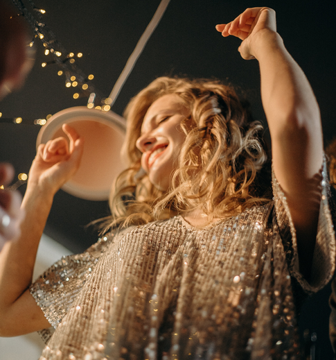 В чем встречать Новый год: гороскоп украшений