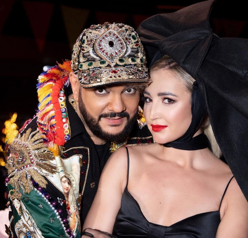 Кадры недели: Ургант прогнал Бузову с Киркоровым, а Бурунов рассказал о свадьбе