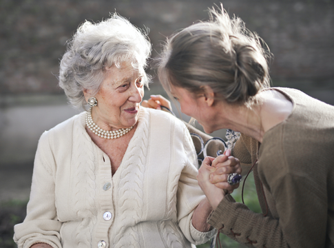 Самой лучшей: 4 идеальных подарка для его мамы
