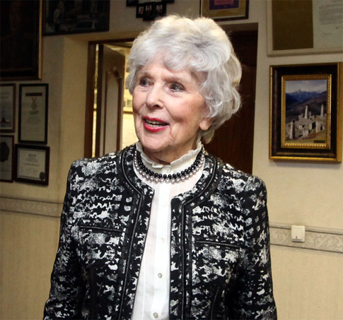 95-летняя актриса Вера Васильева привилась от коронавируса