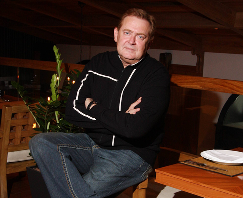 Юрий Стоянов раскритиковал рассказавшую о доходах артистов Екатерину Волкову