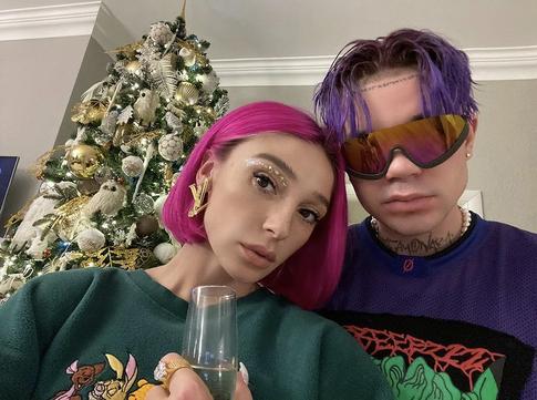 5 стильных вещей, которые коллекционируют в гардеробе звезды