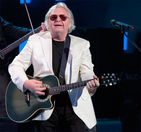 В Сети обсуждают фото Юрия Антонова, вышедшего в свет после долгого отсутствия