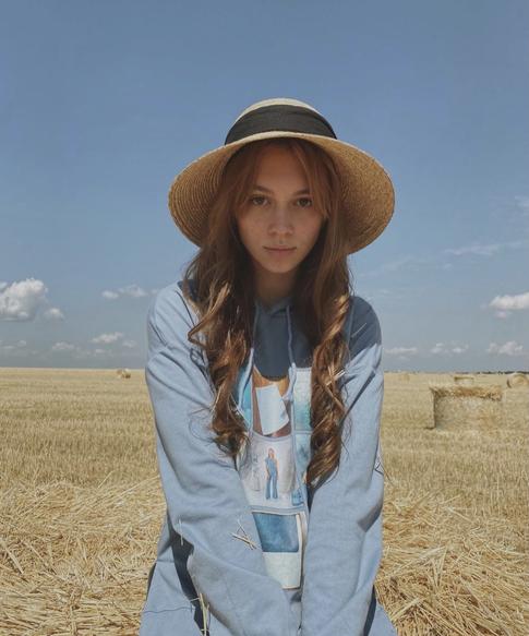 Дочь Константина Меладзе была экстренно доставлена в больницу