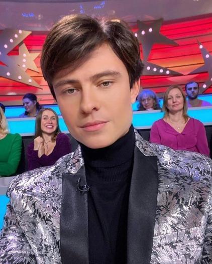 Шаляпин оставил больную жену и улетел в Россию