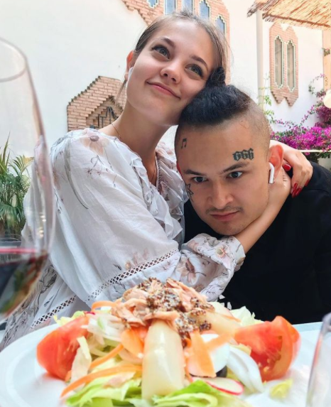 Кадры недели: Стычкин рассказал о приводах в милицию, а Моргенштерн женился в подвенечном платье