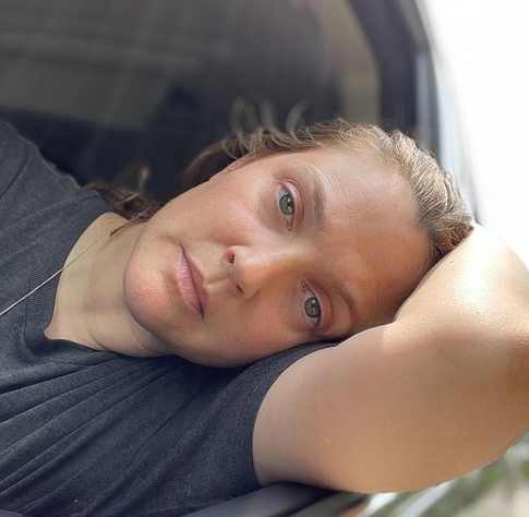 И не скрывают: селебритис, признавшиеся в пагубных пристрастиях