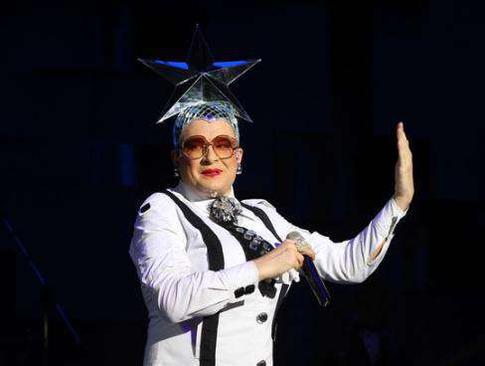 Верке Сердючке придется «расплатиться» за выступление во Львове на русском языке