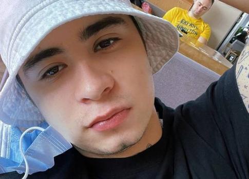 На концерте автора хита «Сияй» трагически умерла его поклонница