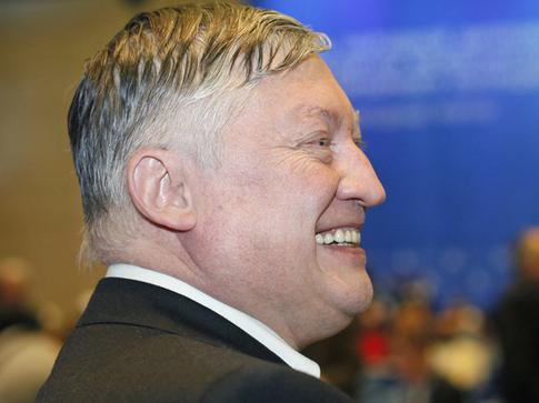 У Анатолия Карпова начался отек мозга