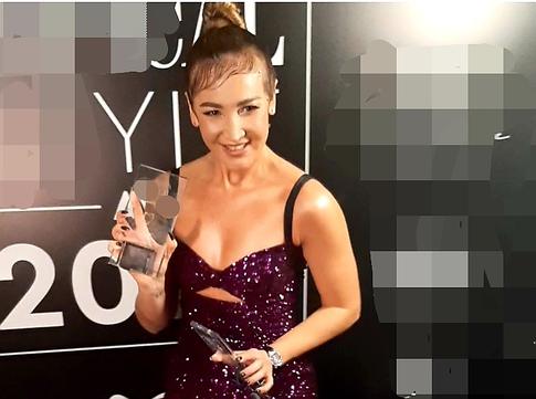 Кадры недели: Бузова вышла в свет с новым мужчиной, выздоравливающий Юдашкин появился в театре