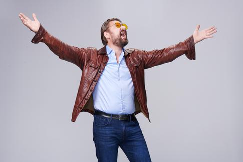 7 звездных фобий: страх застрять в дверях и порезаться бумагой