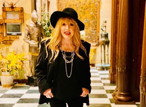 Пугачева впервые вывела в свет сына Гарри в Израиле