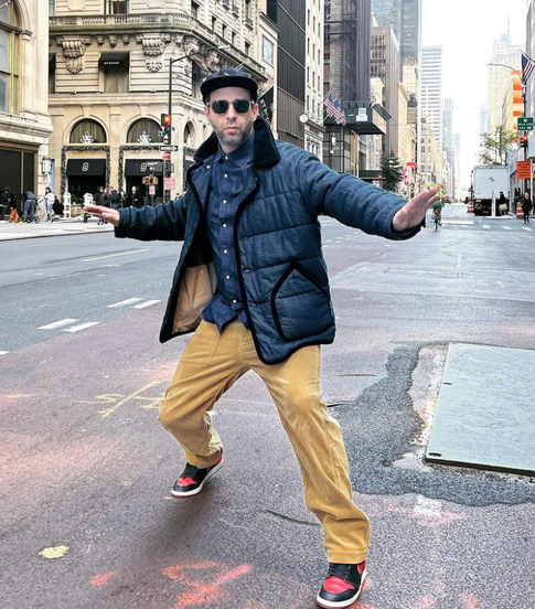 (Не) обещали вернуться: кто из звезд уехал из России