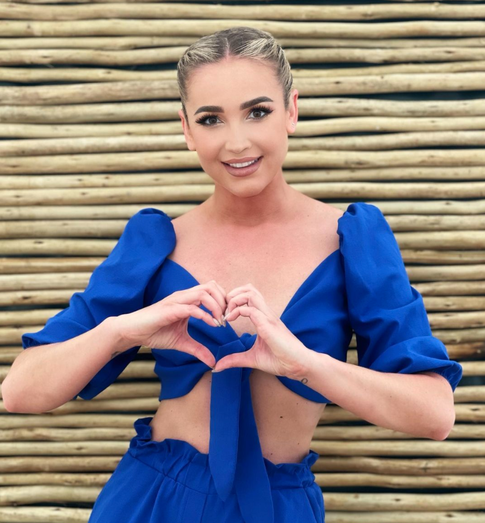 Ольга Бузова улетела из России: «Мне это сейчас просто необходимо хоть ненадолго выключить мозг»