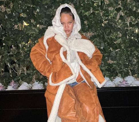 СМИ: беременная Рианна бросила отца своего будущего ребенка