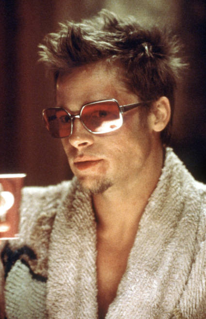 И Брэд туда же: звездные мужчины, которые стильно носят юбку