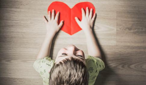 Когда стоит начать беспокоиться, если ребенок не разговаривает: мнение педиатра