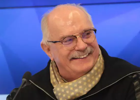 Никита Михалков заявил о возвращении на сцену