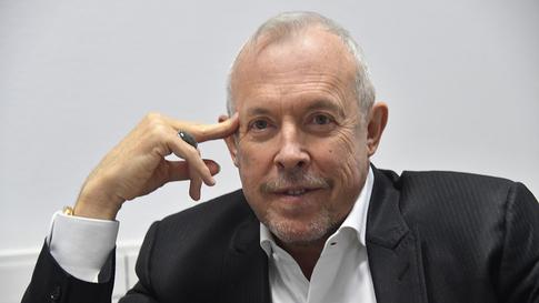 Молодая жена Макаревича* не выходит на улицы Израиля без оружия