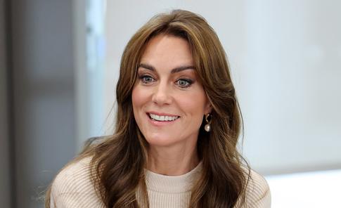 Опять мальчик: Кейт Миддлтон и королевская семья принимают поздравления