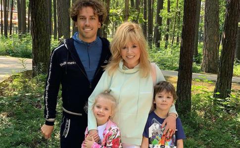 Почти 300 тысяч в месяц: как сейчас учатся дети Пугачевой в израильской школе