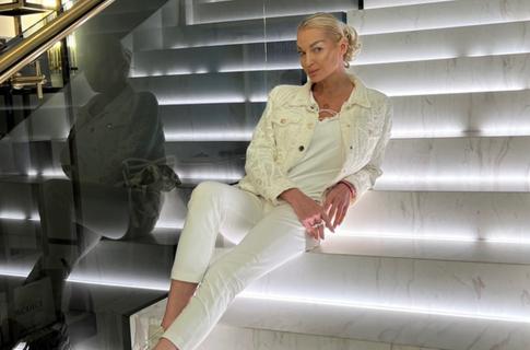 Волочкова о романе с Джимом Керри: «Целуется чувственно и эротично»