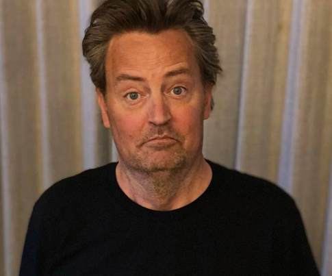 Умер прямо в джакузи: не стало Мэттью Перри, актера из культового сериала «Друзья»