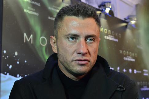 Прилучный впервые ответил на решение Муцениеце забрать их детей за границу