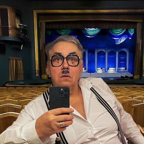 «Ты не думай, ты пхай»: Садальский рассказал об отношении к еде