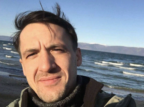 «Мне предлагали в окопы»: над уехавшим за границу Смольяниновым жестоко пошутили