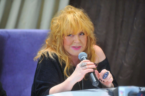 Приехавшая в Россию Пугачева планирует вернуться на сцену за 500 тысяч долларов