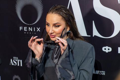 Анну Асти могут лишить гражданства России из-за вечеринки Насти Ивлеевой