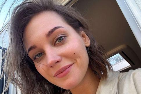 «Буду богатой»: Асмус рассказала, на что потратила деньги с развода с Харламовым