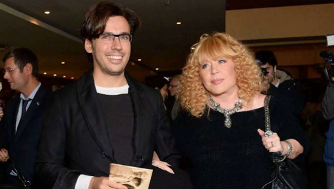 Гуляют и раздают автографы: Пугачева с Галкиным замечены на Кипре