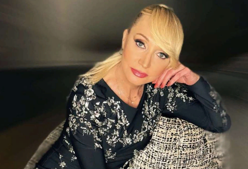 Вернувшаяся в Россию Кристина Орбакайте поздравила всех с католическим Рождеством