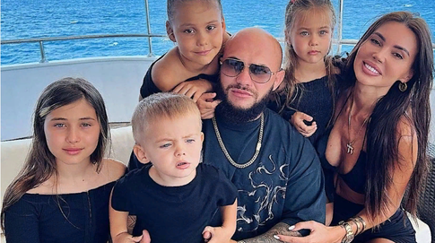 «Не обижайте ее, пожалуйста»: дочь Джигана и Самойловой запела