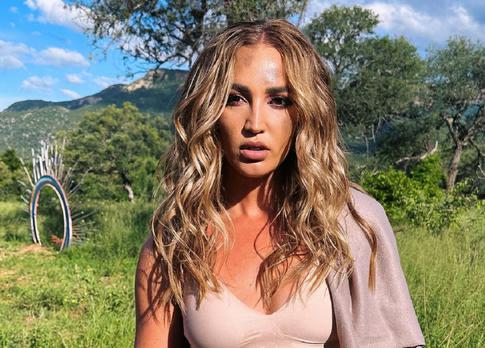 «Была под капельницами»: Мартиросян рассказал о тяжелой болезни Бузовой