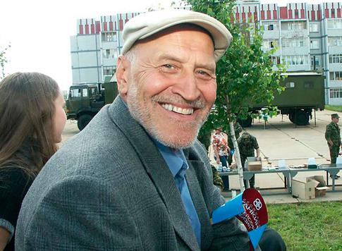 85-летний Николай Дроздов сообщил о новой госпитализации