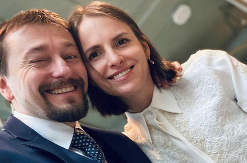Сергей Безруков обвенчался с Анной Матисон