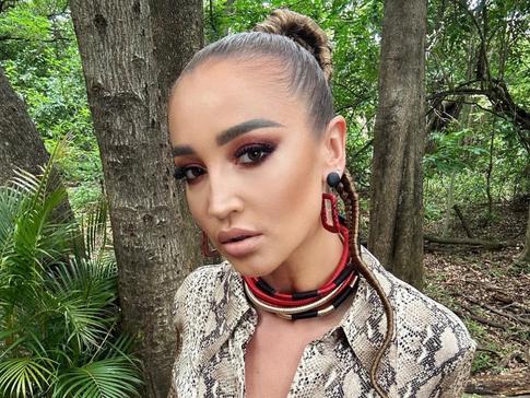 С Бузовой требуют более 100 миллионов рублей