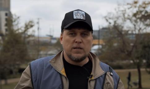 Комик Александр Незлобин рассказал о жизни в США: «Налоги я вывел из России, только потолстел здесь очень сильно»