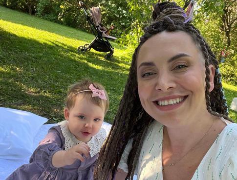 Наталья Фриске поделилась успехами годовалой дочери