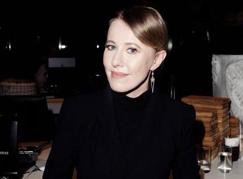 Собчак ответила на жесткую критику Славы в свой адрес: «Можно бесконечно смотреть на огонь, воду и певицу после трех бокалов»