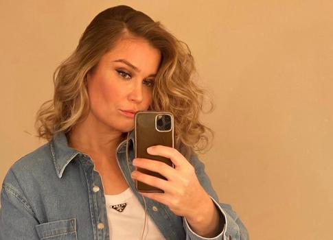 Кристина Бабушкина впервые вышла на связь после ареста мужа: актриса сменила имидж