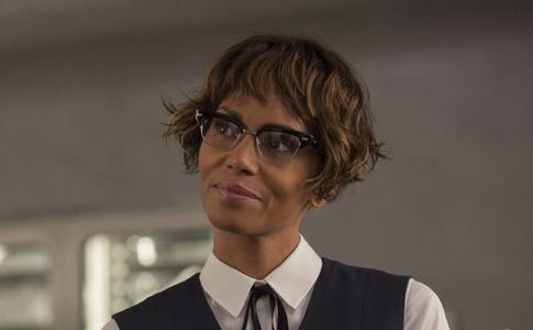 Холли Берри завершила развод после 8 лет споров: актриса будет выплачивать экс-супругу более 750 тысяч рублей в месяц