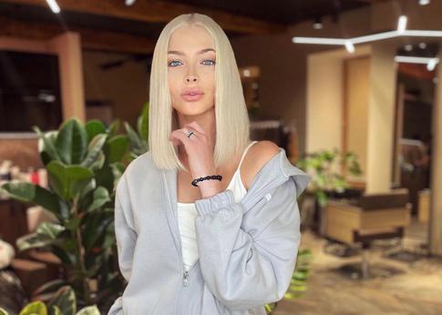 После признания в булимии и анорексии Алена Шишкова прорекламировала соки для похудения